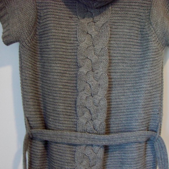 Zara Gray Cardigan with Faux Fur Trim - Picture 15 of 16